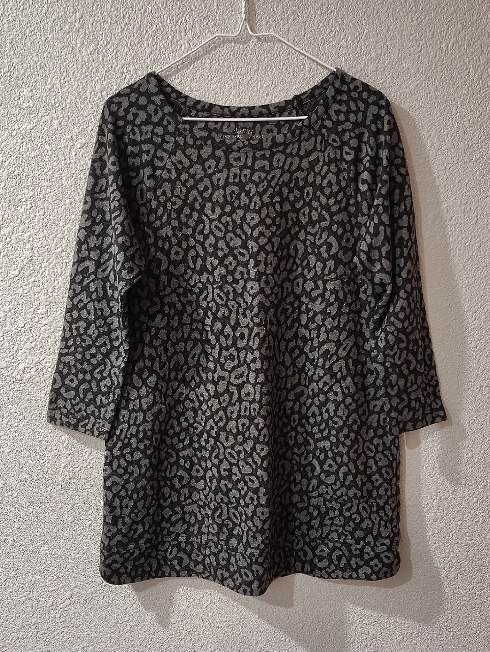 Sonoma,  Ladies Medium,  Quarter Sleeve Sweater,  Animal Print Sweater